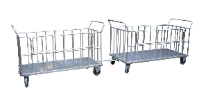 Carrello con anta ribaltabile, trainabile realizzato in acciaio inox